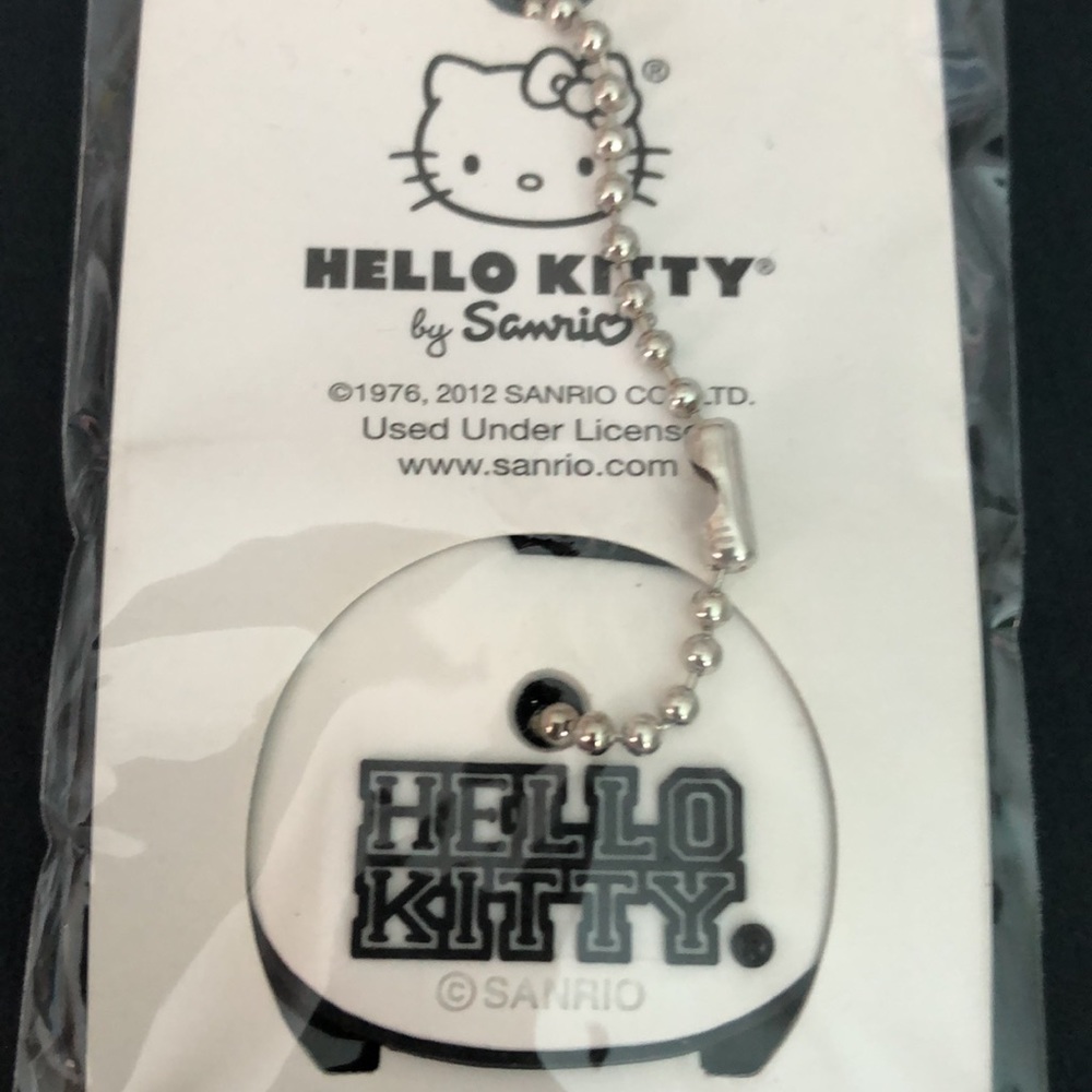 Hello Kitty Keycap - Picture 4 of 5